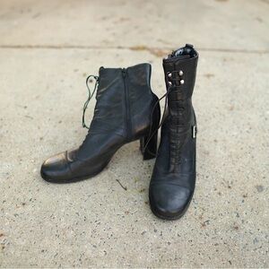 Naturalizer Black Lace-Up Ankle Boots with Side Zipper